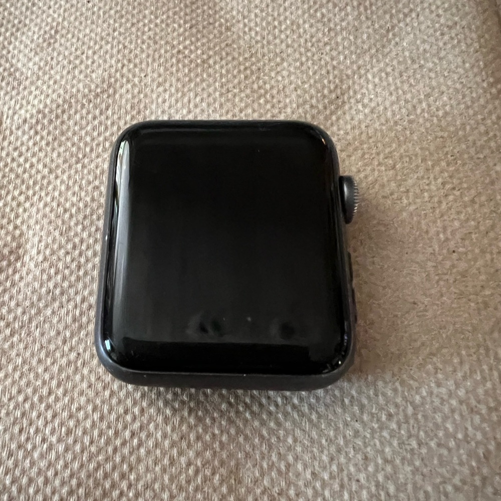 Series 3 Apple Watch 42mm. Black